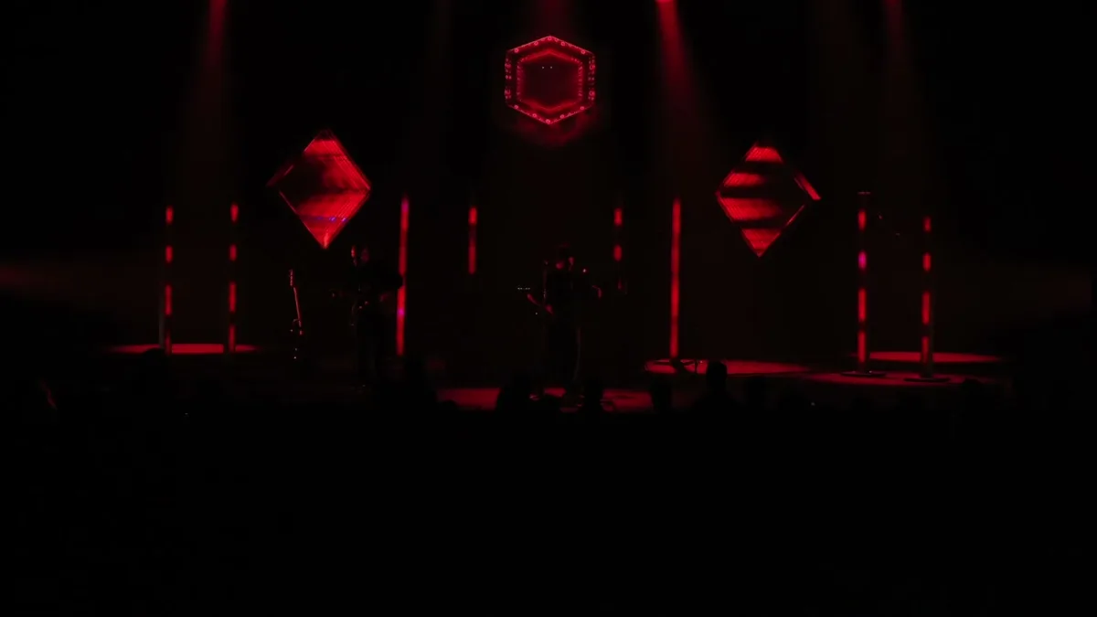 Ygnare à Interférence 2025 — Mapping 3D audio-réactif · LED Audio-réactif