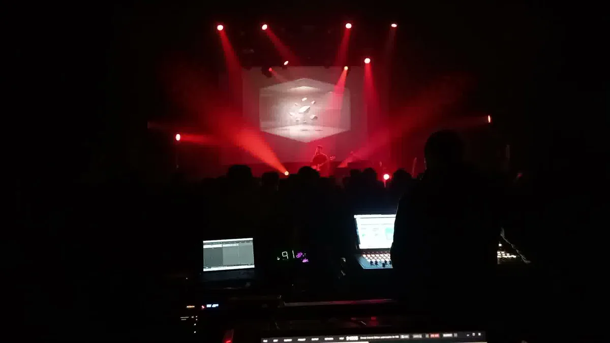 Video Mapping audio-réactif — Metronum Inouï · Ygnare, Toulouse 2026 (4)