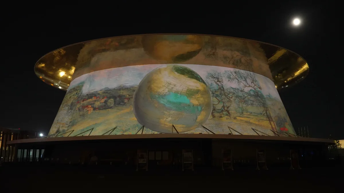 Mapping architectural audio-réactif — EXPO Hall Shining Hat · Osaka, Osaka 2025 (5)